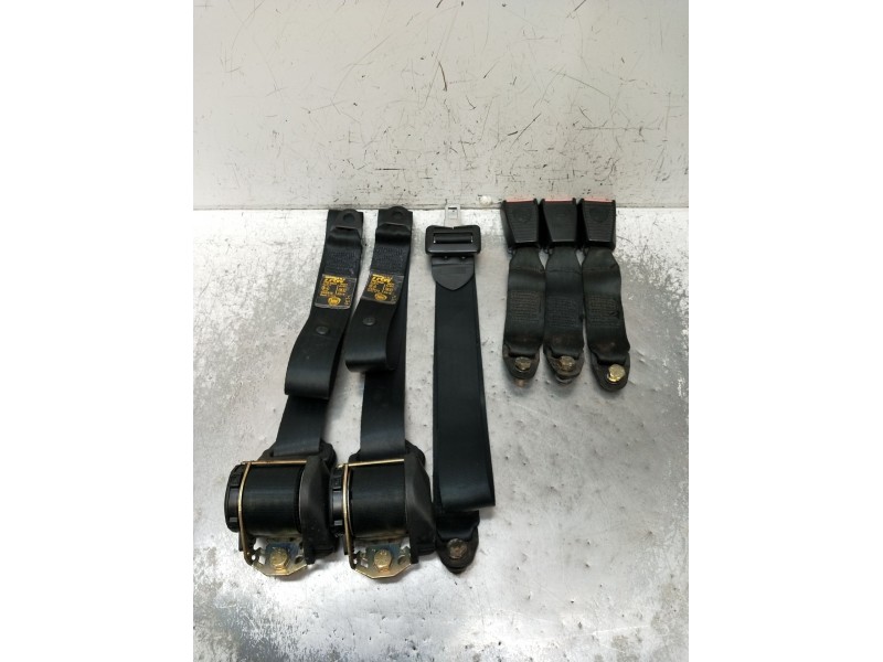 Recambio de juego cinturones trasero para lancia dedra (835_) 1.6 i.e. (835aa) referencia OEM IAM  4P 1994