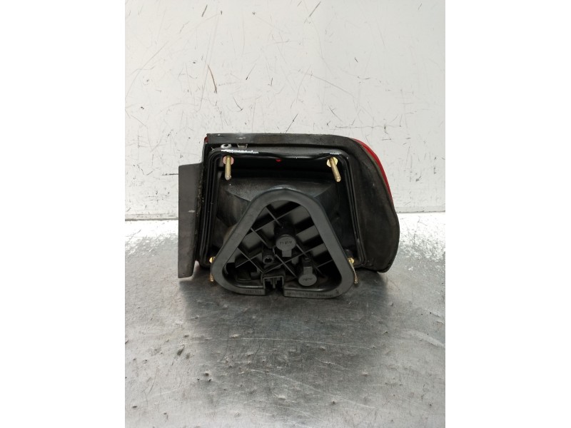 Recambio de piloto trasero izquierdo para lancia dedra (835_) 1.6 i.e. (835aa) referencia OEM IAM   1994