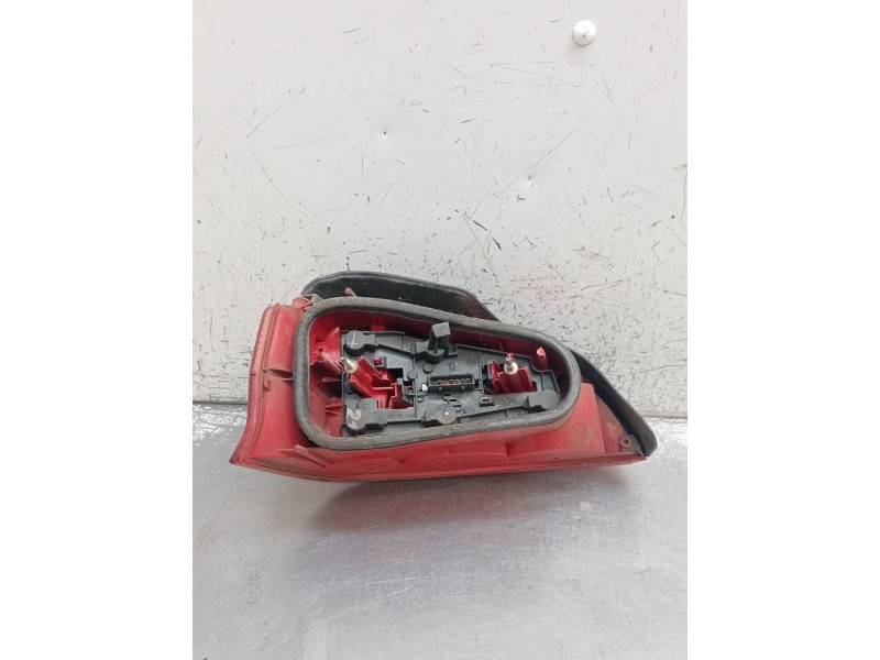 Recambio de piloto trasero derecho para peugeot 106 ii (1a_, 1c_) 1.5 d referencia OEM IAM   1996