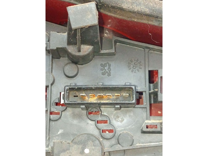 Recambio de piloto trasero derecho para peugeot 106 ii (1a_, 1c_) 1.5 d referencia OEM IAM   1996