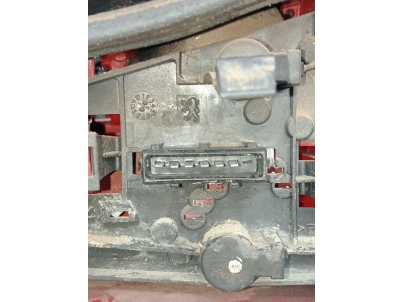 Recambio de piloto trasero izquierdo para peugeot 106 ii (1a_, 1c_) 1.5 d referencia OEM IAM   1996