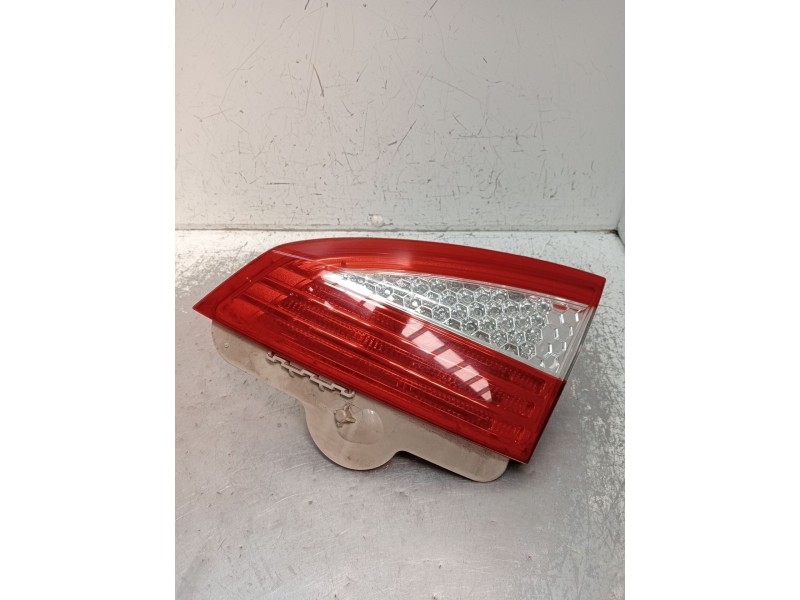 Recambio de piloto trasero derecho interior para ford mondeo iv turnier (ba7) 2.0 tdci referencia OEM IAM   2007