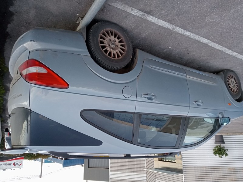 ssangyong rodius i del año 2006