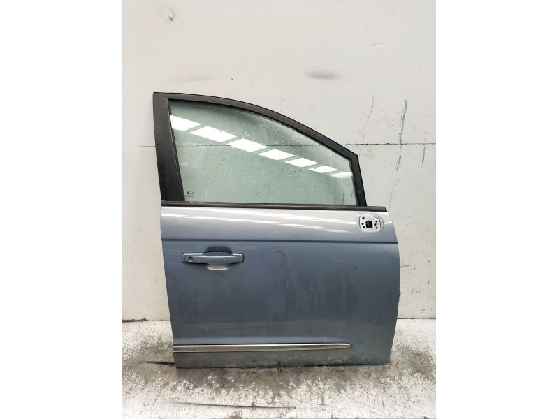 Recambio de puerta delantera derecha para ssangyong rodius i 2.7 xdi referencia OEM IAM  5P 2005