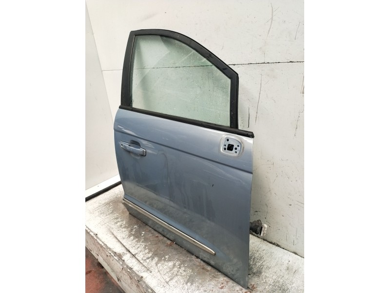 Recambio de puerta delantera derecha para ssangyong rodius i 2.7 xdi referencia OEM IAM  5P 2005