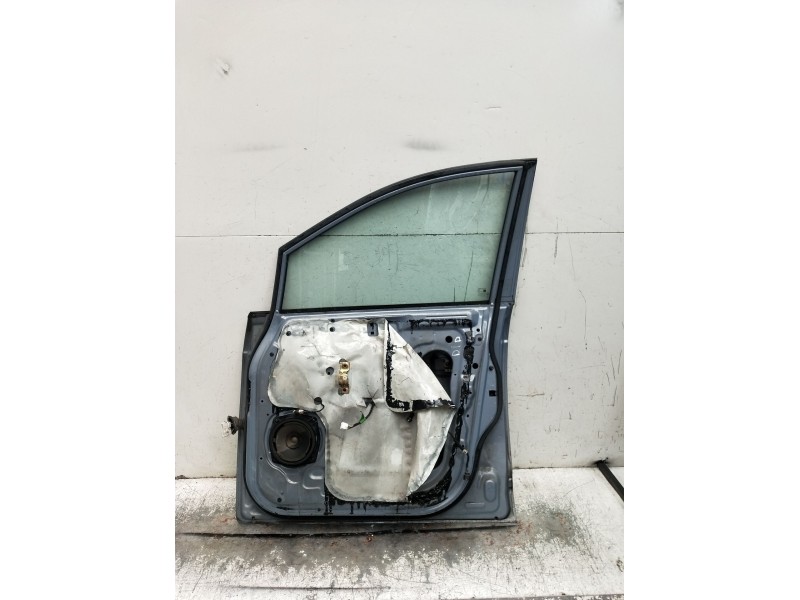 Recambio de puerta delantera derecha para ssangyong rodius i 2.7 xdi referencia OEM IAM  5P 2005