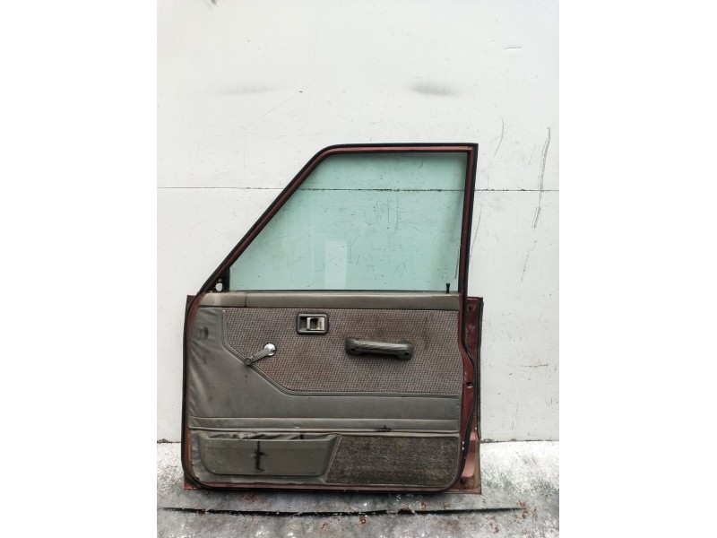 Recambio de puerta delantera derecha para nissan patrol iii/2 hardtop (k260) 2.8 td referencia OEM IAM VER FOTOS  