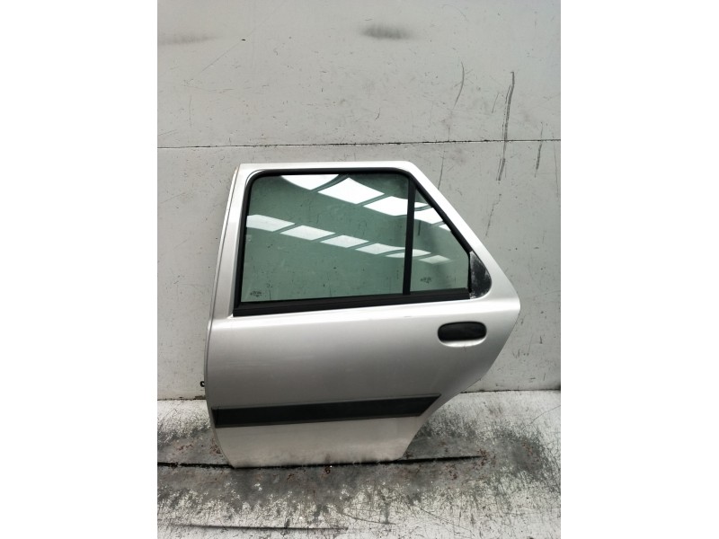 Recambio de puerta trasera izquierda para ford fiesta iv (ja_, jb_) 1.3 i referencia OEM IAM  5P 1999