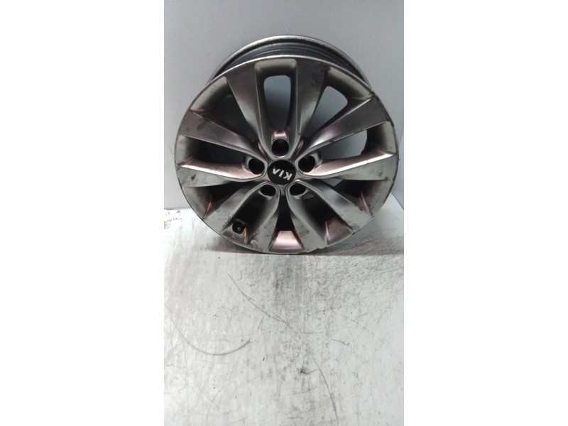 Recambio de juego llantas para kia cee´d 1.4 cat referencia OEM IAM 52910D4250 7.517 