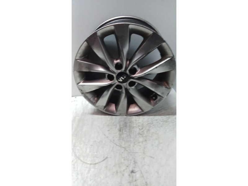 Recambio de juego llantas para kia cee´d 1.4 cat referencia OEM IAM 52910D4250 7.517 