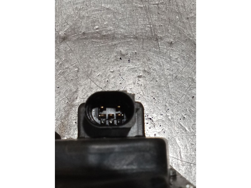 Recambio de valvula egr para volkswagen golf v (1k1) 2.0 tdi referencia OEM IAM 03G131501 215035358 03