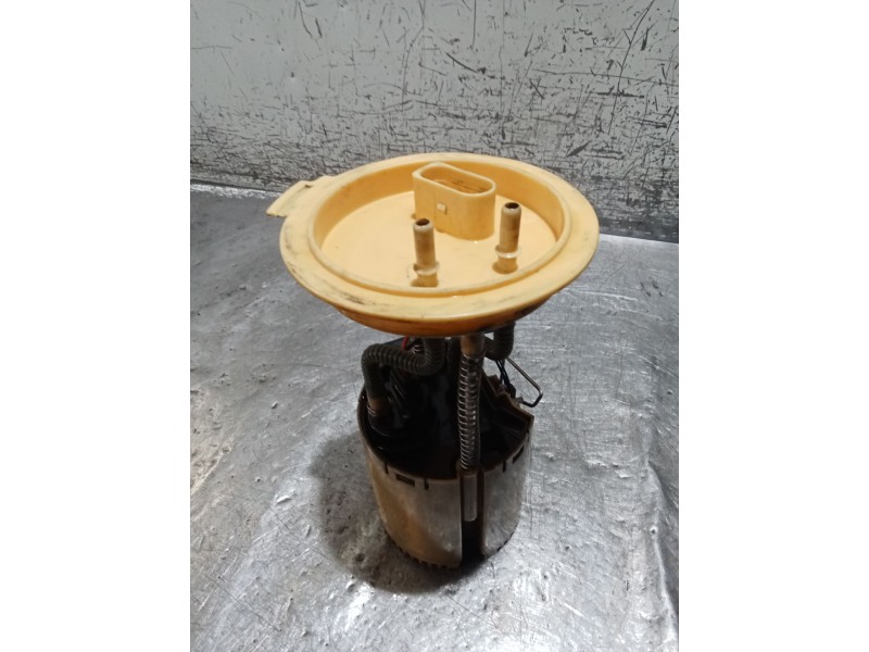 Recambio de bomba combustible para volkswagen golf v (1k1) 2.0 tdi referencia OEM IAM   03