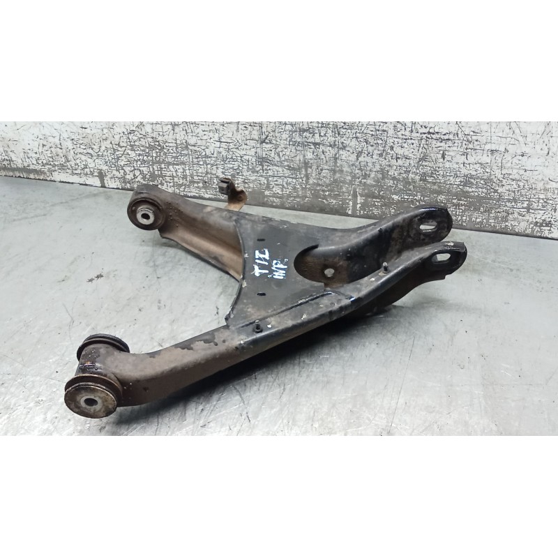 Recambio de brazo suspension inferior trasero izquierdo para audi a6 c5 (4b2, 4b4) 2.5 tdi referencia OEM IAM 4B0505411  01