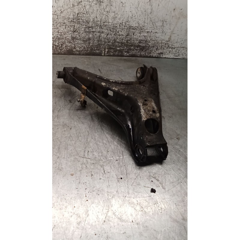 Recambio de brazo suspension inferior trasero izquierdo para audi a6 c5 (4b2, 4b4) 2.5 tdi referencia OEM IAM 4B0505411  01