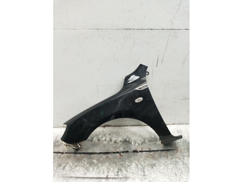 Recambio de aleta delantera izquierda para mazda 3 (bk) 1.6 (bk14) referencia OEM IAM   2004