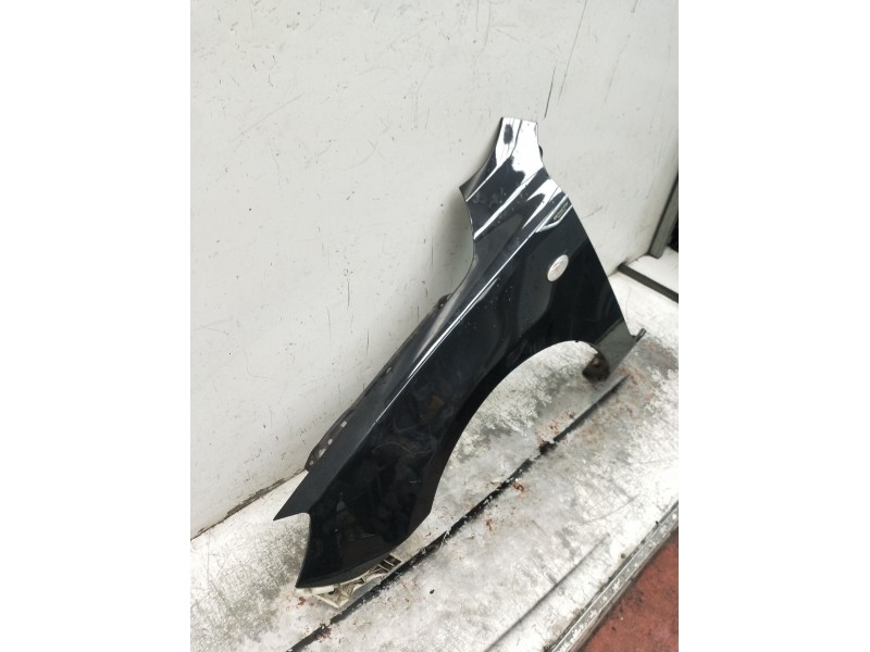 Recambio de aleta delantera izquierda para mazda 3 (bk) 1.6 (bk14) referencia OEM IAM   2004