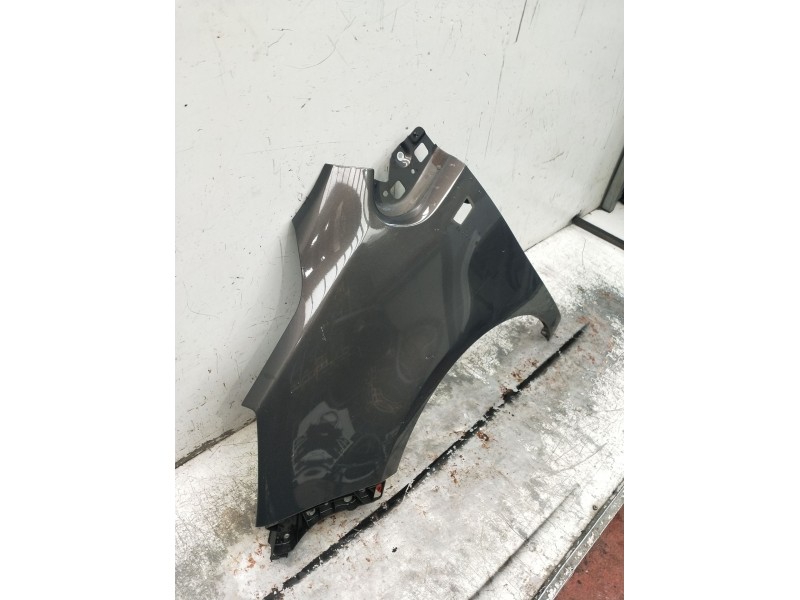 Recambio de aleta delantera izquierda para opel meriva b monospace (s10) 1.7 cdti (75) referencia OEM IAM   2010