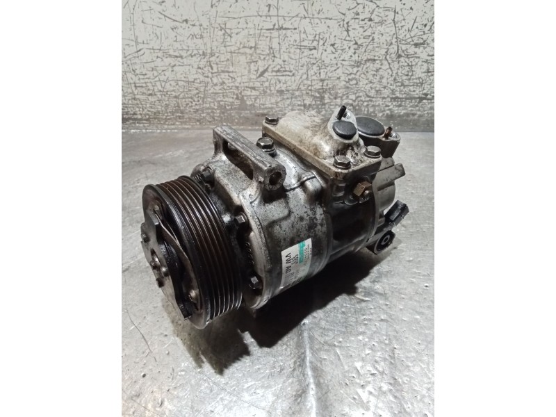 Recambio de compresor aire acondicionado para volkswagen golf v (1k1) 2.0 tdi referencia OEM IAM 1K0820859F 8681R 03