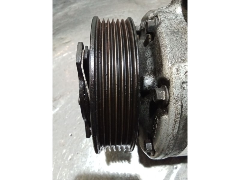 Recambio de compresor aire acondicionado para volkswagen golf v (1k1) 2.0 tdi referencia OEM IAM 1K0820859F 8681R 03