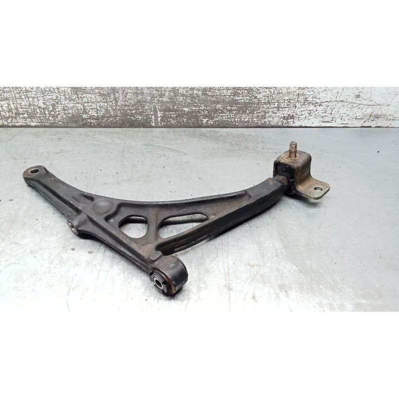 Recambio de brazo suspension inferior delantero izquierdo para peugeot 405 i (15b) 1.9 referencia OEM IAM   87
