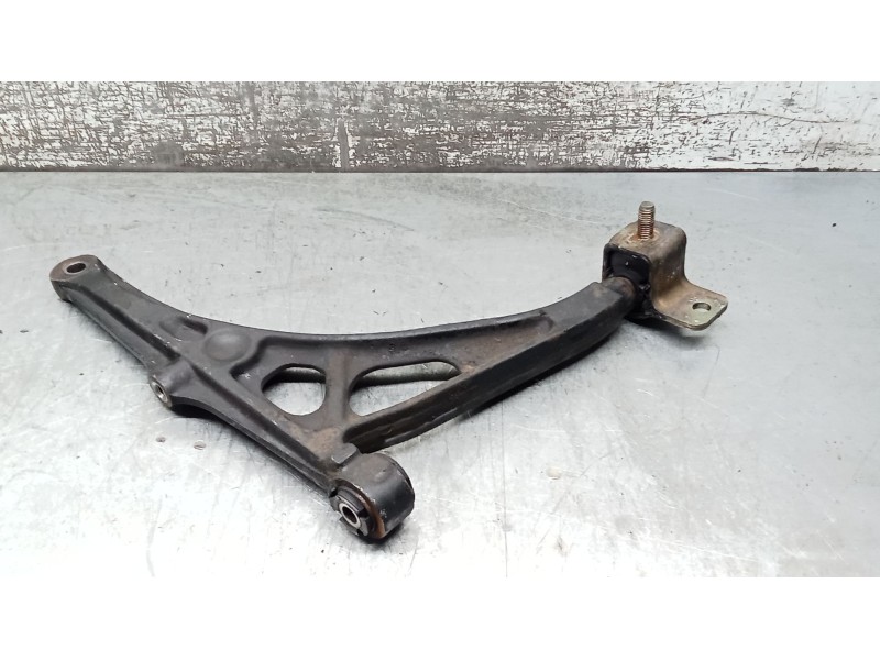 Recambio de brazo suspension inferior delantero izquierdo para peugeot 405 i (15b) 1.9 referencia OEM IAM   87