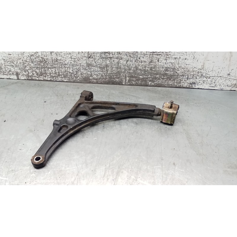 Recambio de brazo suspension inferior delantero derecho para peugeot 405 i (15b) 1.9 referencia OEM IAM   87