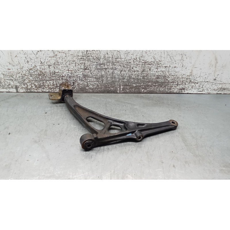 Recambio de brazo suspension inferior delantero derecho para peugeot 405 i (15b) 1.9 referencia OEM IAM   87