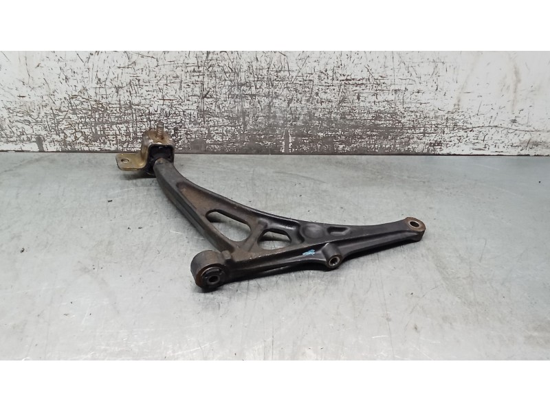 Recambio de brazo suspension inferior delantero derecho para peugeot 405 i (15b) 1.9 referencia OEM IAM   87