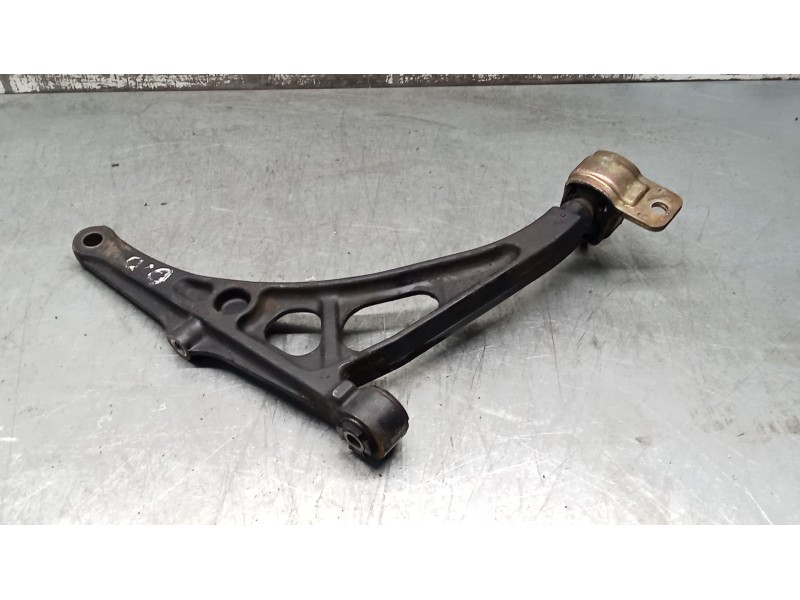 Recambio de brazo suspension inferior delantero derecho para peugeot 405 i (15b) 1.9 referencia OEM IAM   87