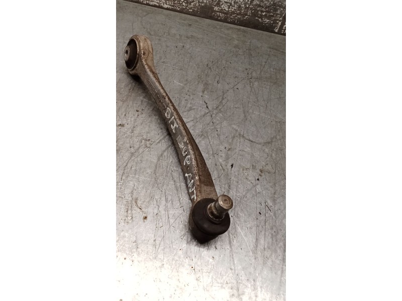 Recambio de brazo suspension superior delantero izquierdo para audi a6 c5 (4b2, 4b4) 2.5 tdi referencia OEM IAM  ANTERIOR 01