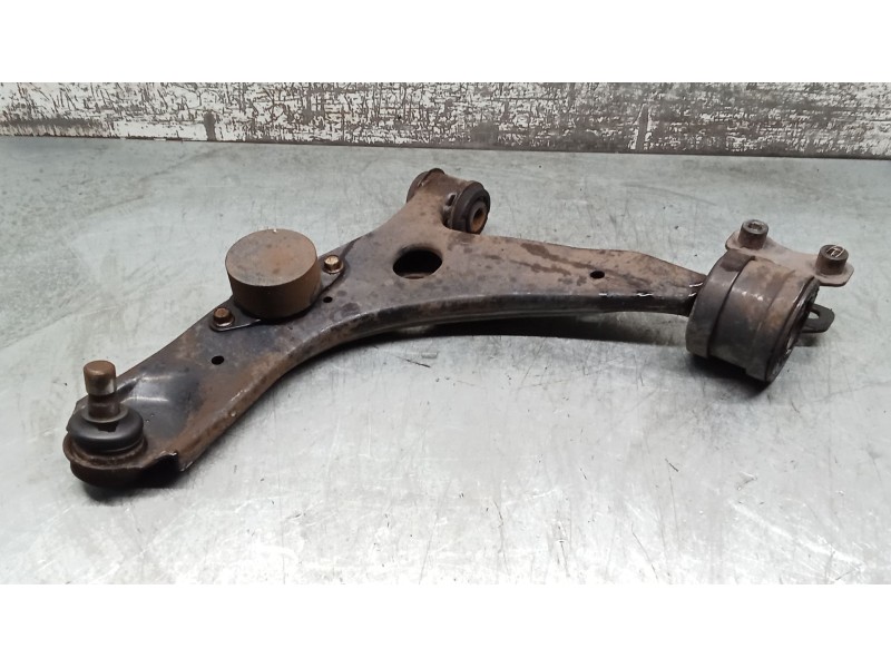Recambio de brazo suspension inferior delantero izquierdo para mazda 3 (bk) 1.6 (bk14) referencia OEM IAM   04