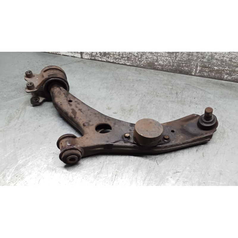 Recambio de brazo suspension inferior delantero izquierdo para mazda 3 (bk) 1.6 (bk14) referencia OEM IAM   04