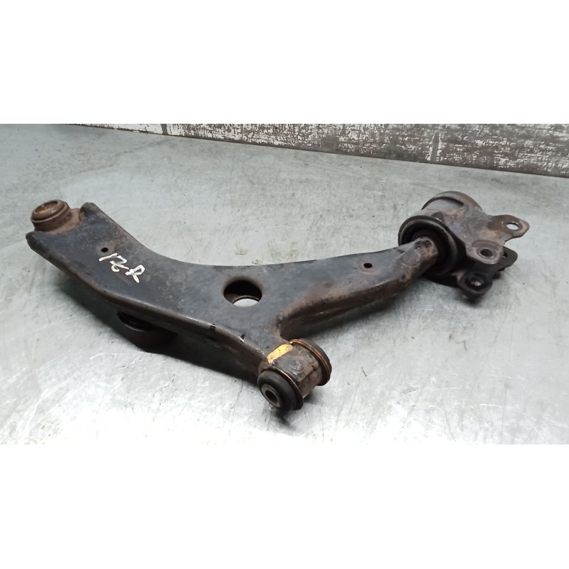 Recambio de brazo suspension inferior delantero izquierdo para mazda 3 (bk) 1.6 (bk14) referencia OEM IAM   04