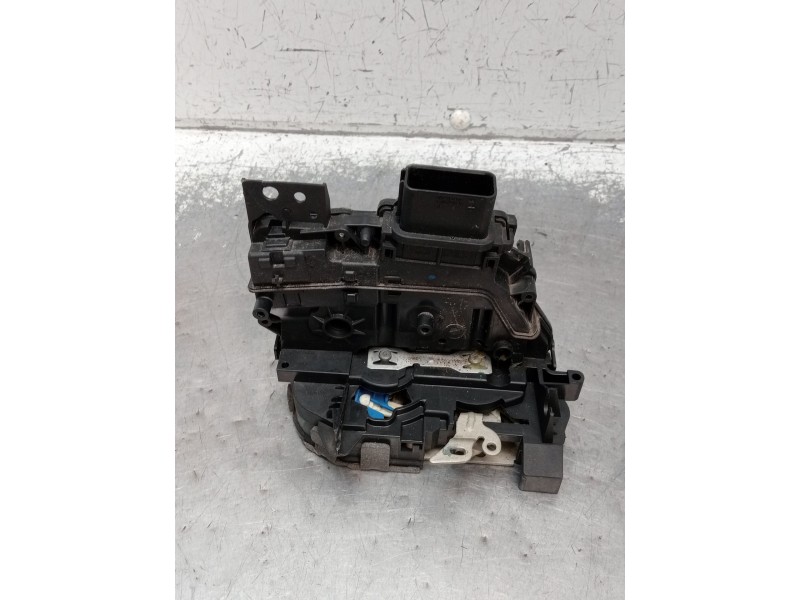 Recambio de motor cierre centralizado delantero derecho para ford b-max (jk) 1.6 tdci referencia OEM IAM 969158105 5P AV1AR21812