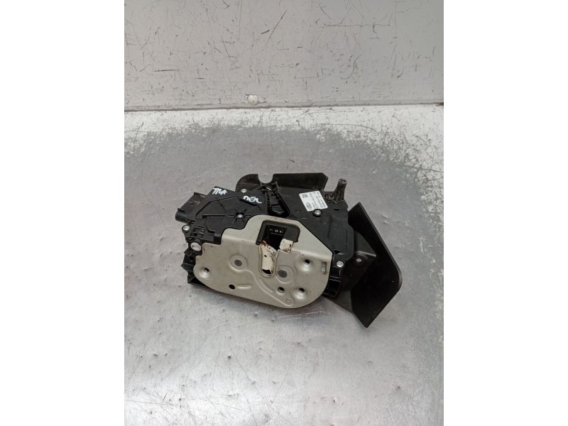 Recambio de motor cierre centralizado trasero derecho para ford b-max (jk) 1.6 tdci referencia OEM IAM AV11R264A26AG 918837106 2