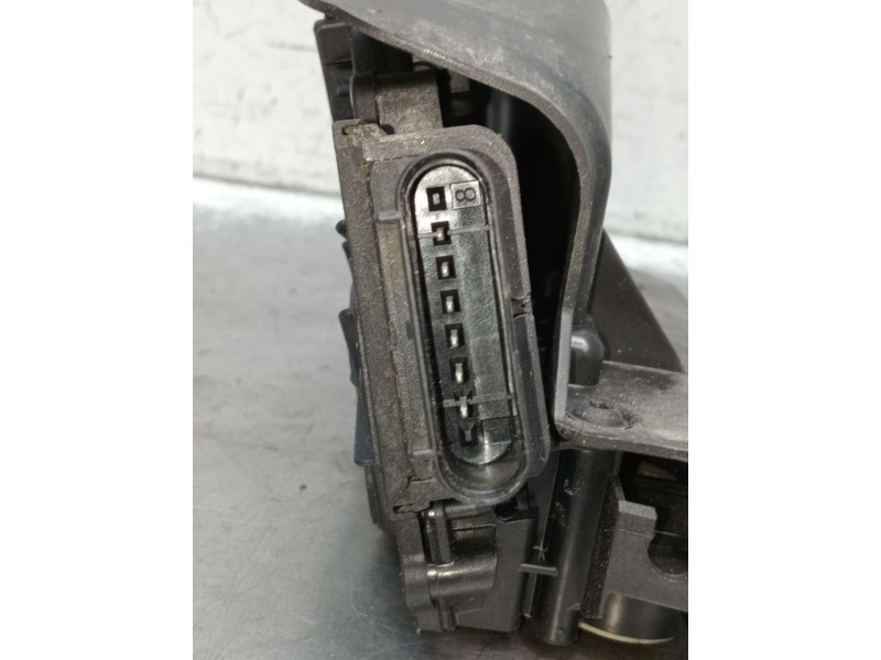 Recambio de motor cierre centralizado trasero izquierdo para ford b-max (jk) 1.6 tdci referencia OEM IAM AV11R264A27AG 918836106
