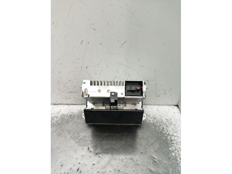 Recambio de sistema audio / radio cd para volkswagen polo v (6r1, 6c1) 1.4 (6r1) referencia OEM IAM 5M0035156C CQJV1875AE 2009