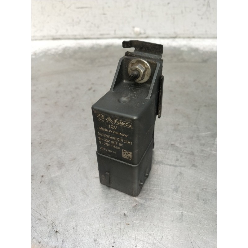 Recambio de caja precalentamiento para peugeot 308 sw ii (lc_, lj_, lr_, lx_, l4_) 2.0 bluehdi 150 referencia OEM IAM 9803299780