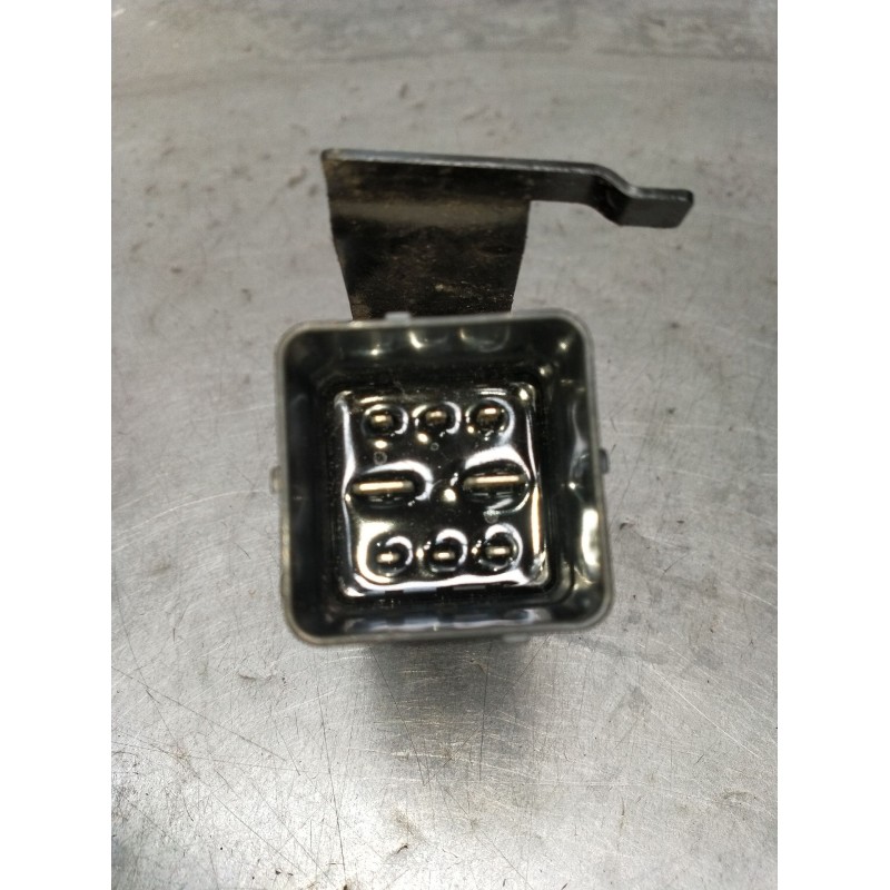 Recambio de caja precalentamiento para peugeot 308 sw ii (lc_, lj_, lr_, lx_, l4_) 2.0 bluehdi 150 referencia OEM IAM 9803299780