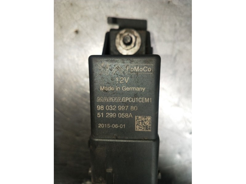 Recambio de caja precalentamiento para peugeot 308 sw ii (lc_, lj_, lr_, lx_, l4_) 2.0 bluehdi 150 referencia OEM IAM 9803299780