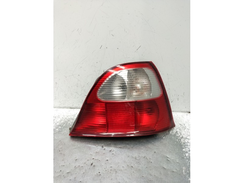 Recambio de piloto trasero derecho para mg zr 2.0 td referencia OEM IAM   2003