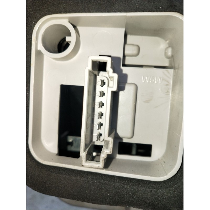 Recambio de piloto trasero izquierdo para volkswagen polo v (6r1, 6c1) 1.4 (6r1) referencia OEM IAM 6R0945257A  2009