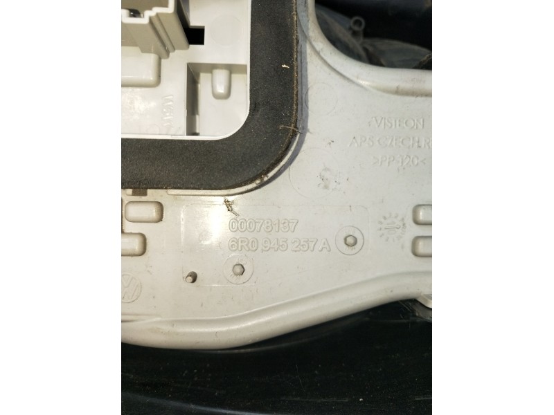 Recambio de piloto trasero izquierdo para volkswagen polo v (6r1, 6c1) 1.4 (6r1) referencia OEM IAM 6R0945257A  2009
