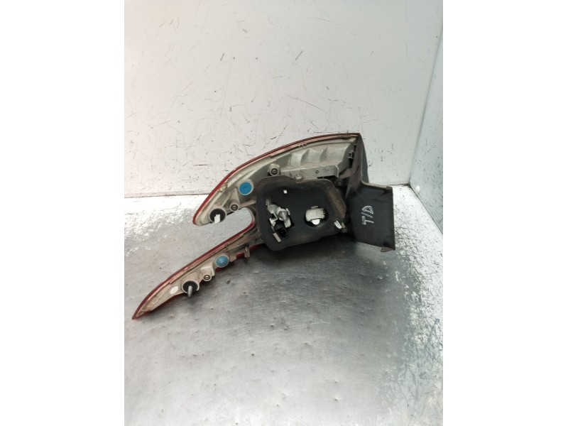 Recambio de piloto trasero derecho para peugeot 308 sw ii (lc_, lj_, lr_, lx_, l4_) 2.0 bluehdi 150 referencia OEM IAM   2015