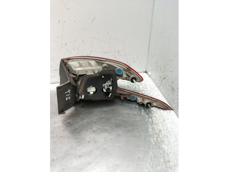 Recambio de piloto trasero izquierdo para peugeot 308 sw ii (lc_, lj_, lr_, lx_, l4_) 2.0 bluehdi 150 referencia OEM IAM   2015