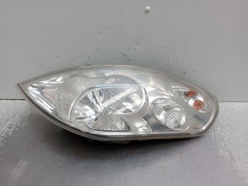 Recambio de faro izquierdo para renault master iii furgoneta (fv) 2.3 dci 100 rwd (fv0b) referencia OEM IAM   
