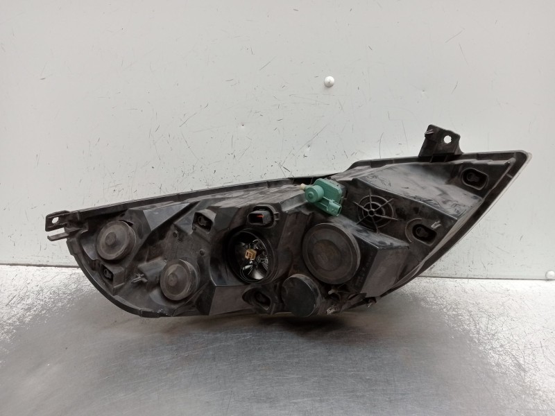 Recambio de faro izquierdo para renault master iii furgoneta (fv) 2.3 dci 100 rwd (fv0b) referencia OEM IAM   