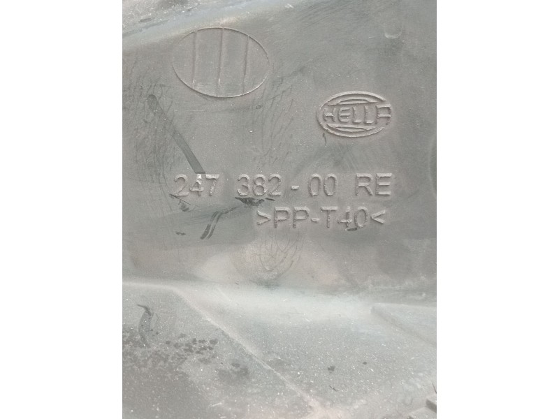 Recambio de faro derecho para mercedes-benz sprinterii caja cerrada (desde 01.06) 2.1 cdi cat referencia OEM IAM 24738200  