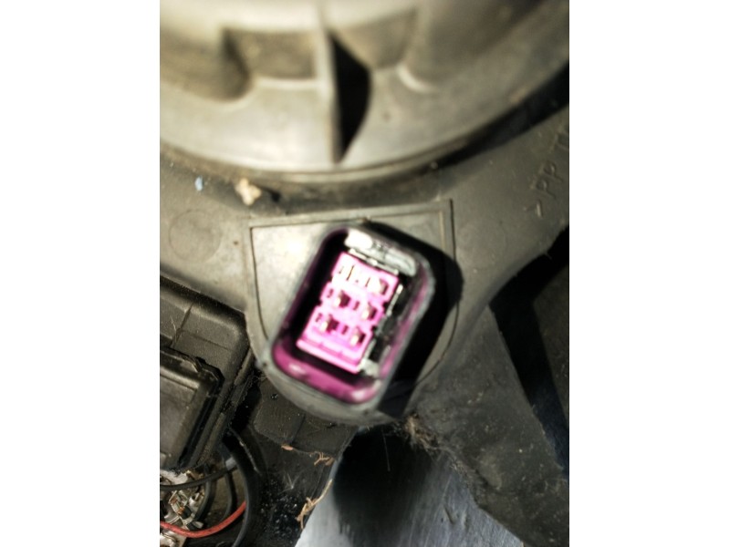 Recambio de faro derecho para mg zr 2.0 td referencia OEM IAM   2003