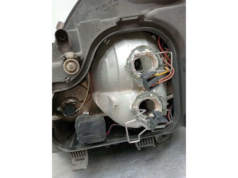 Recambio de faro derecho para mercedes-benz sprinterii caja cerrada (desde 01.06) 2.1 cdi cat referencia OEM IAM   